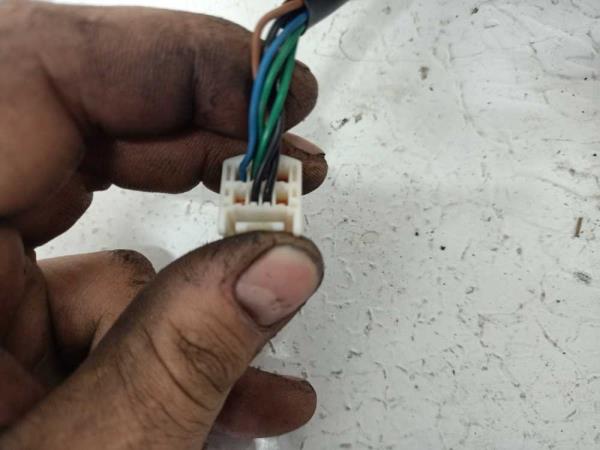 RETROVISEUR DROIT MAZDA 6 2002-2008 5-PIN - Vue 3